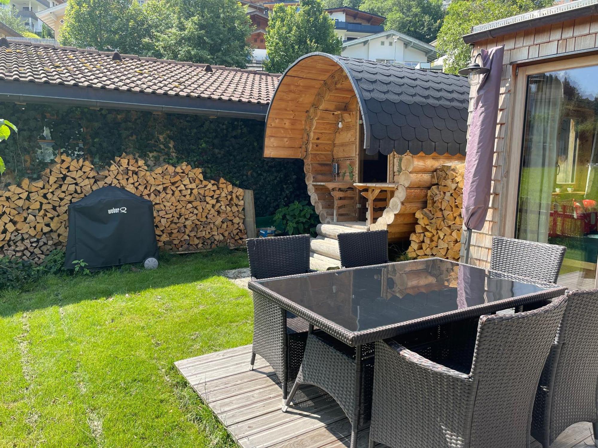 Chaleny - Das Erste Tiny House Chalet Im Zillertal Hainzenberg Esterno foto